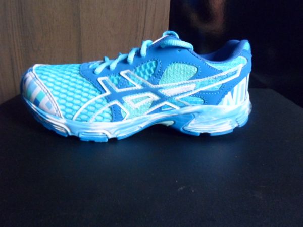 tênis asics gel noosa tri 7 1a linha