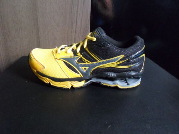 tênis mizuno wave creation 14